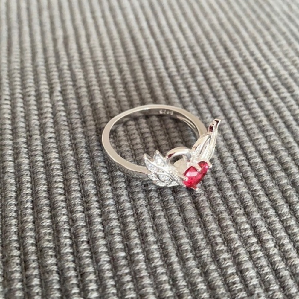 Silver Ring Swans